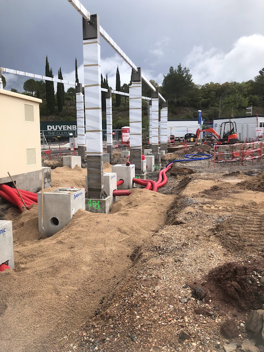 Borne IRVE installée par Bati V aux Adrets de l'Estérel